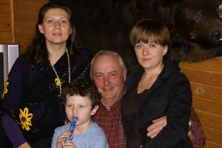 Foto: Facebook Prințul Dimitrie Sturdza, Alevtina Alina Sasu, Deniza Ahanyans, Mark Dimitrie Pantazi - Sturdza