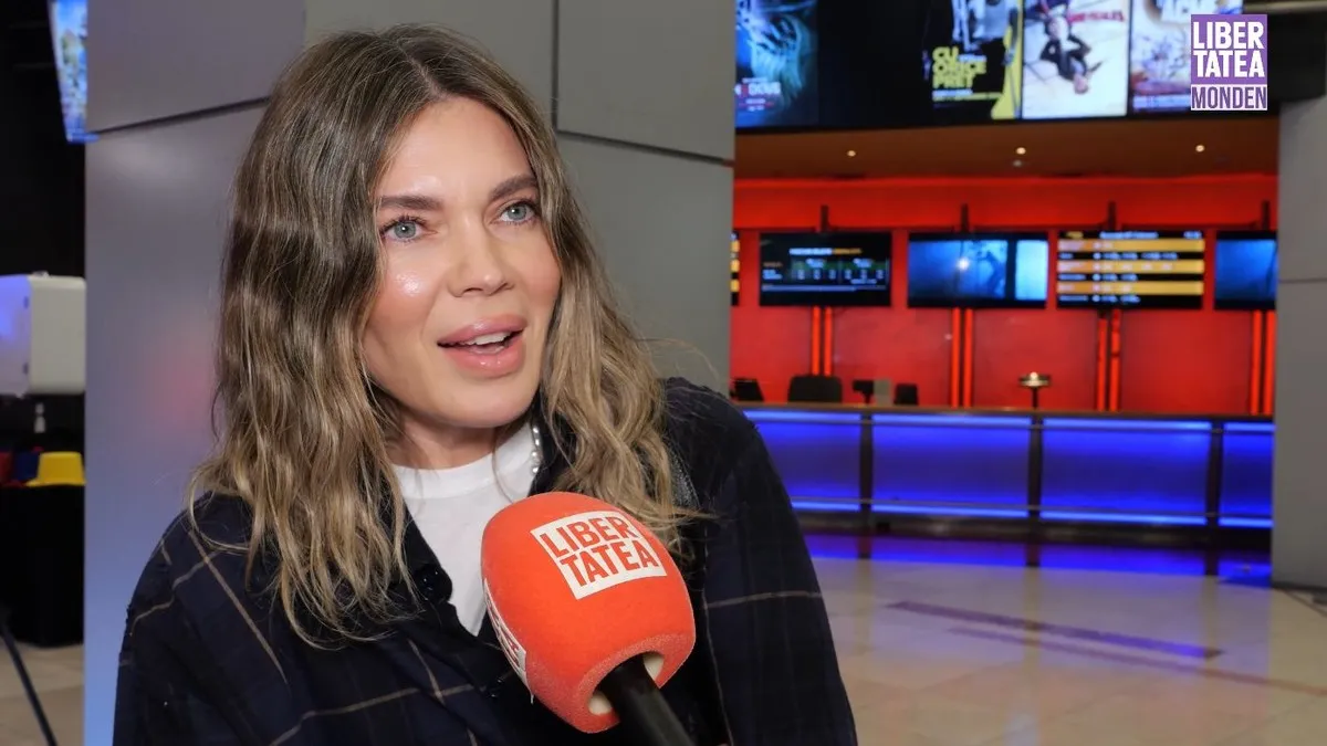 Josephine, fiica Ginei Pistol și a lui Smiley, a început clasa pregătitoare