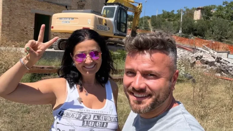 Proiectul din Abruzzo al Gabrielei Cristea și Tavi Clonda intră în demolare