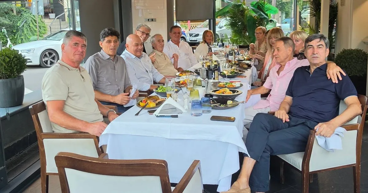 Valentin Ceaușescu, întâlnire rară cu legendele Stelei într-un restaurant din București