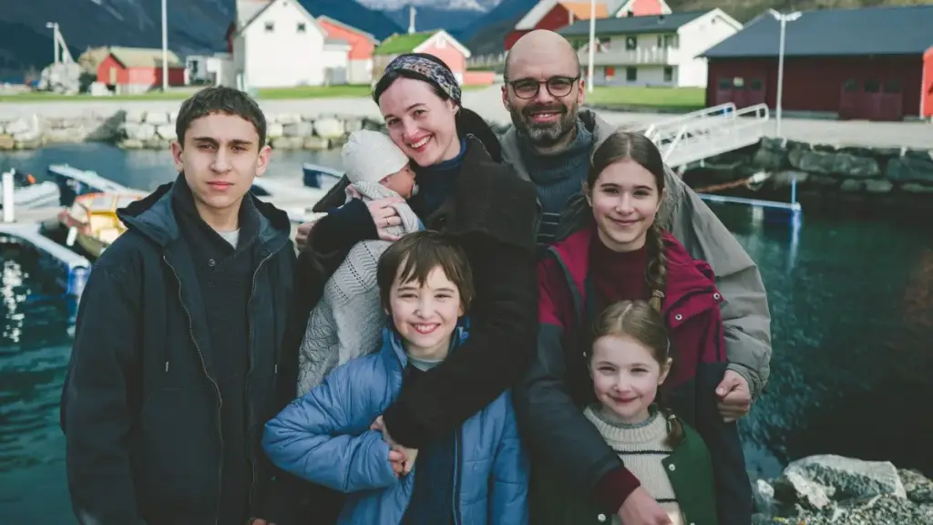 „Fjord”, filmul lui Cristian Mungiu cu Sebastian Stan, debut impresionant în SUA